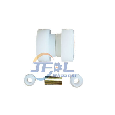 SHACMAN Delong X3000 X6000 हेवी-ड्यूटी ट्रकों के लिए SZ965000731 रियर स्टेबलाइजर बार बुशिंग, कंपन और शोर में कमी और उम्र बढ़ने के प्रतिरोध के साथ